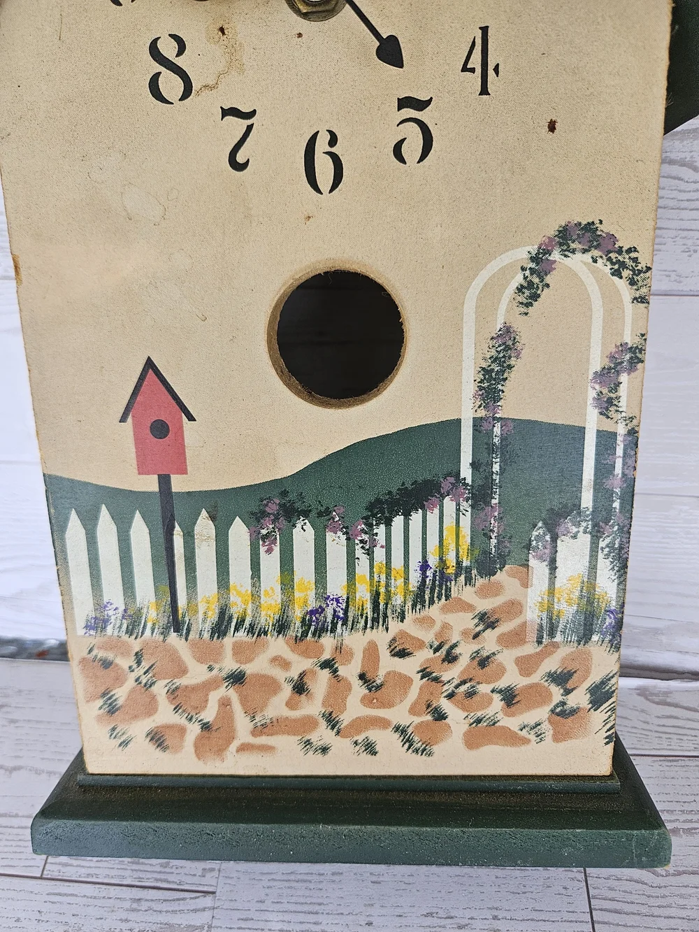 Green and Cream Birdhouse Wall Clock - Decorative Home Wall Decor